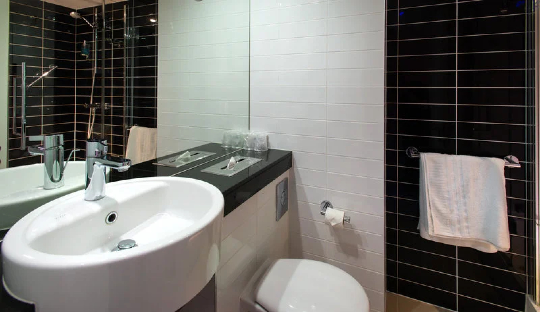 Holiday Inn Express Cambridge Duxford M11 Jct 10