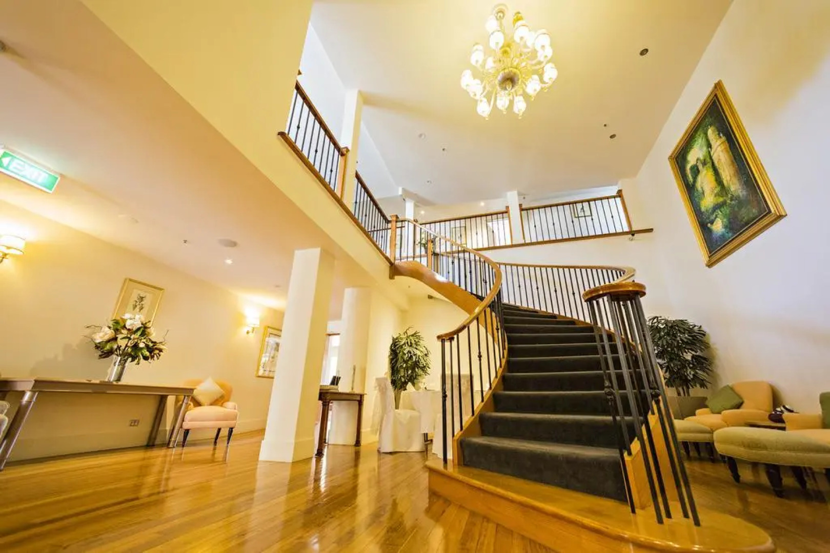 Seahorse Inn Hotel & Villas