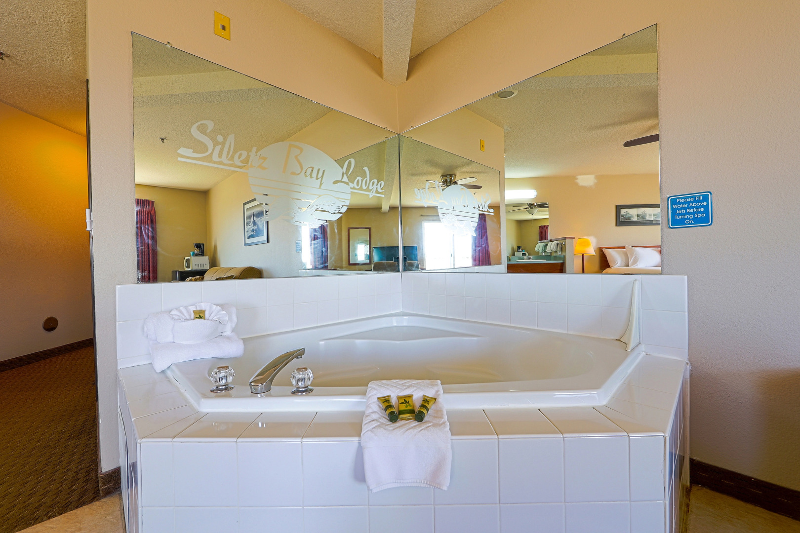 Siletz Bay Beachfront Hotel by OYO Lincoln City