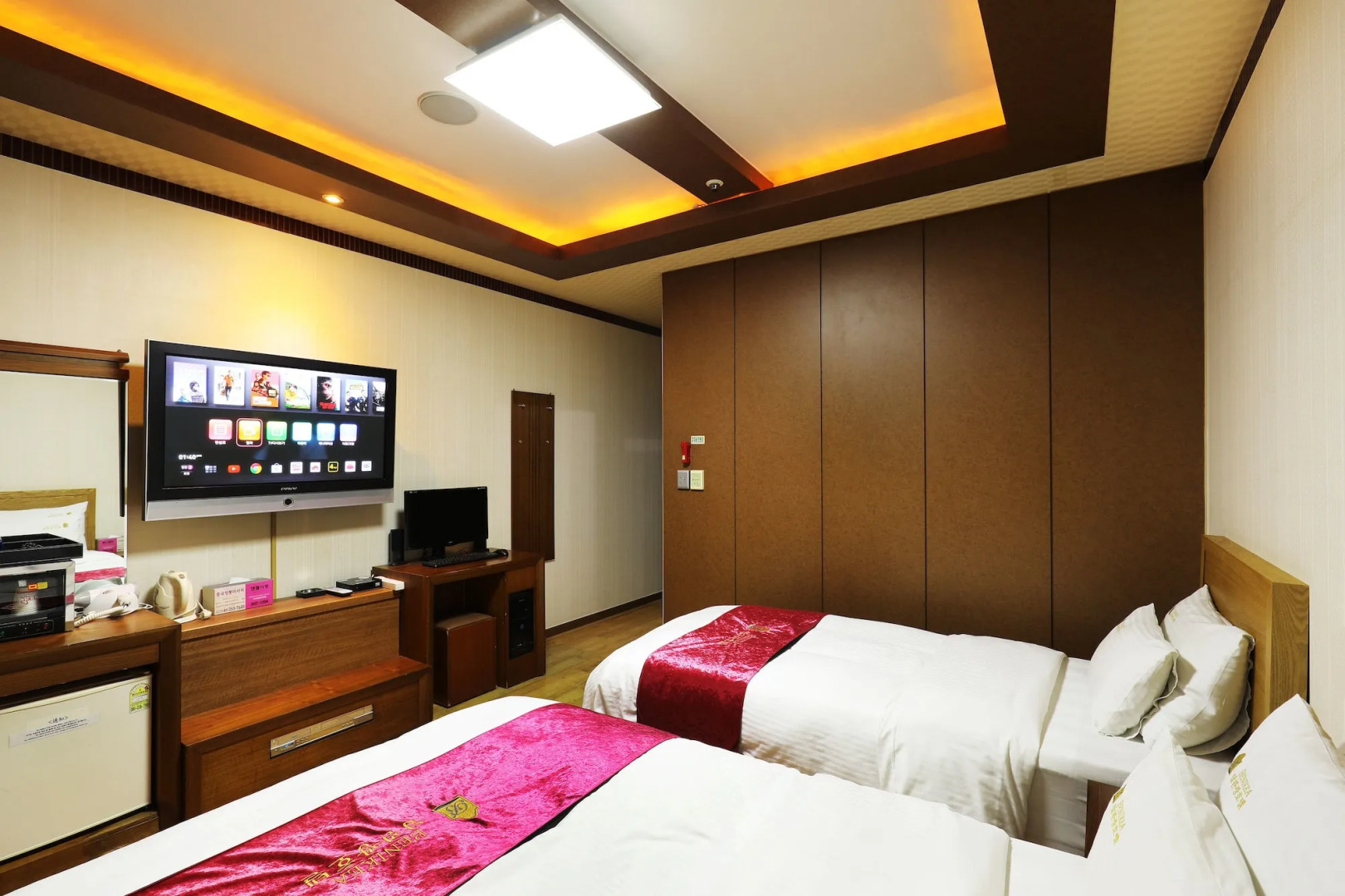 E.Kklim Classic Hotel