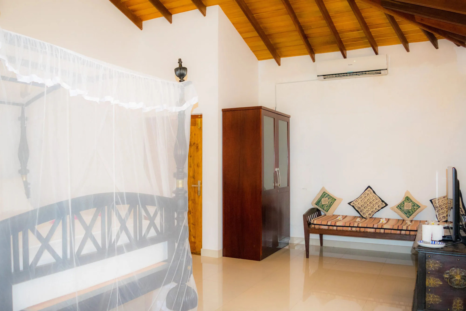 Villa White Queen Resort & Spa