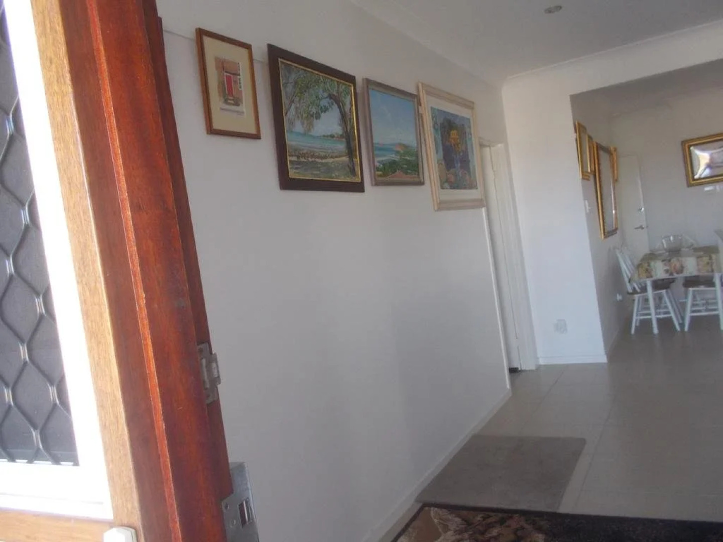 Bowen B&B Gallery on the Hill