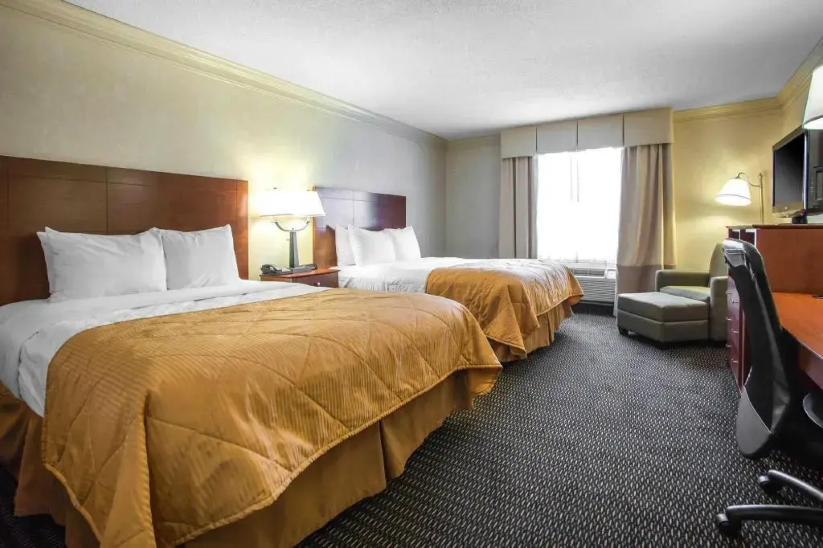 Clarion Hotel & Conference Center