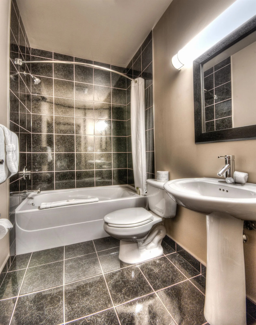 Grand Inn & Residence (ex. Podollan Rez-idence Grande Prairie) 