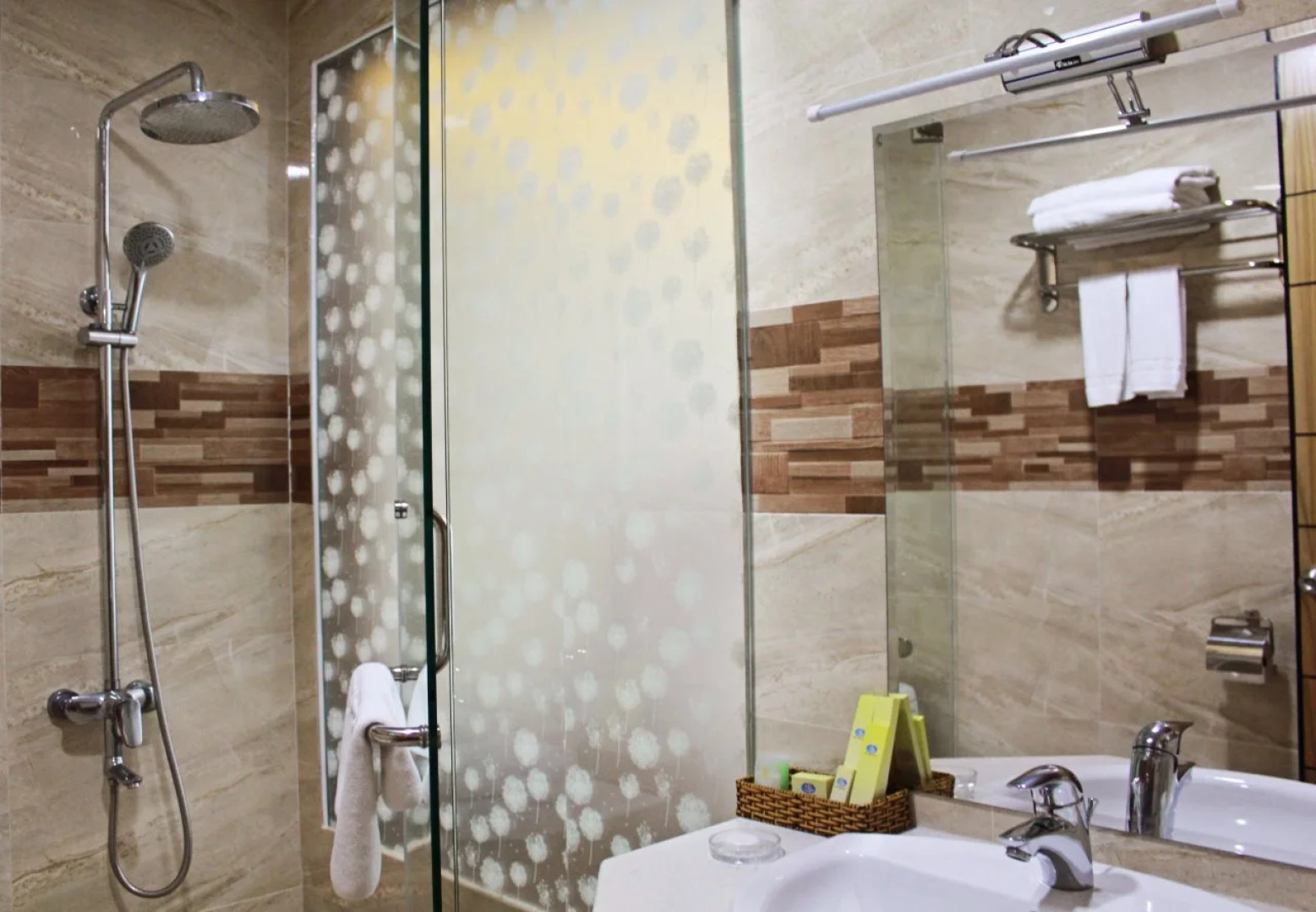 Happy Light Central Nha Trang