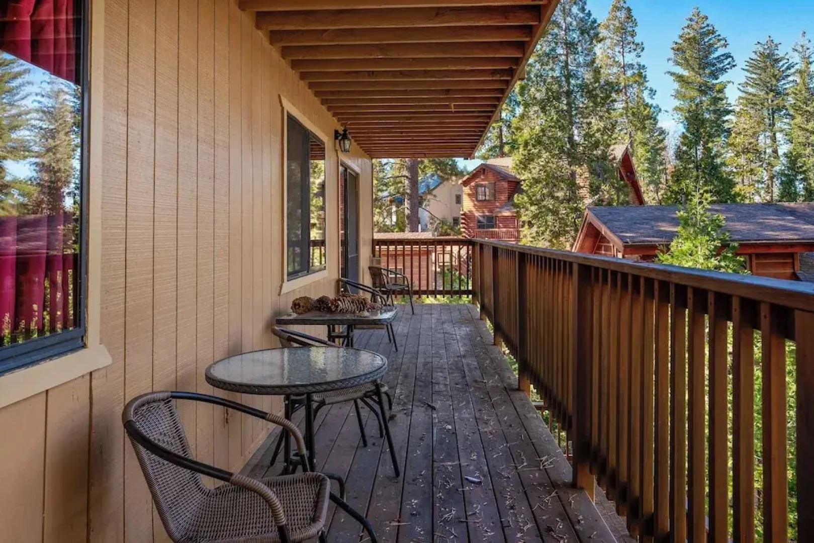 Yosemite Aviary and Quail Within Yosemite - 2 Separate Units, Up To 14 Guests!