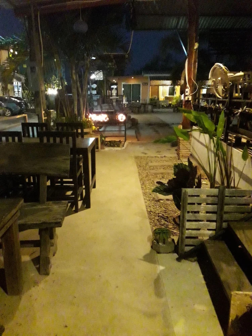 At Puangpetch Mukdahan