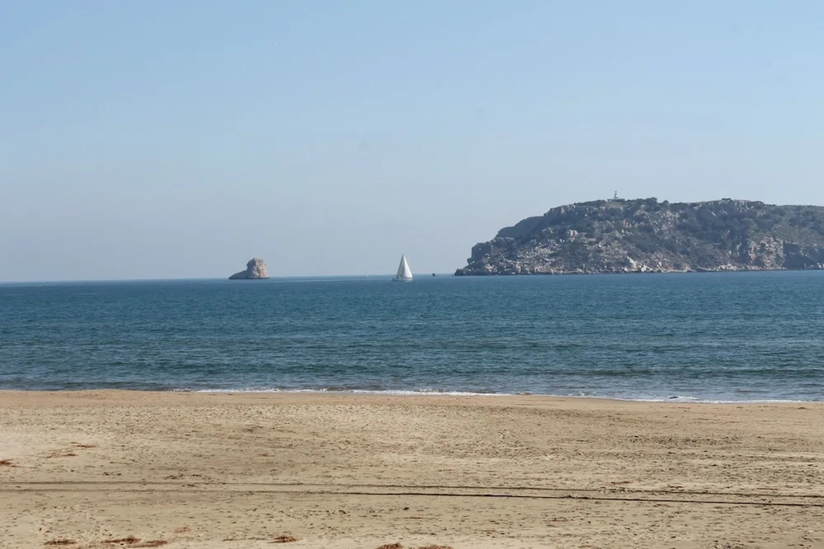 Payet Apartments 2-4 Personas