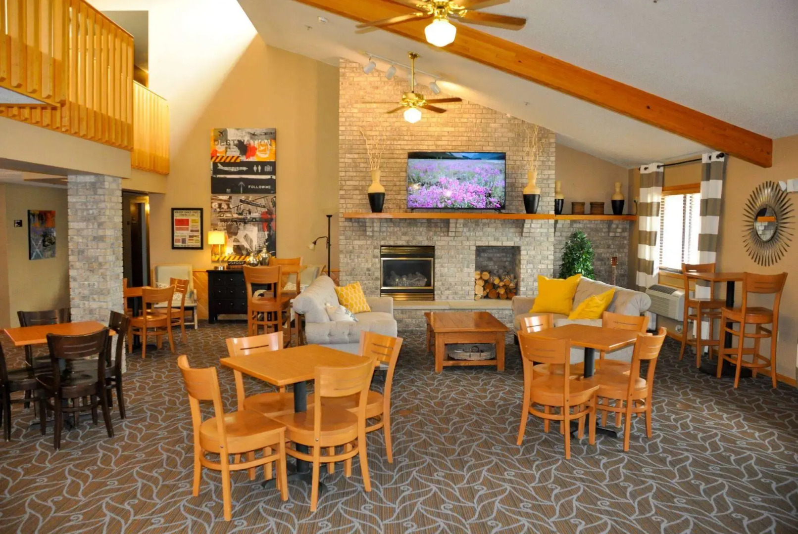 AmericInn by Wyndham Clear Lake