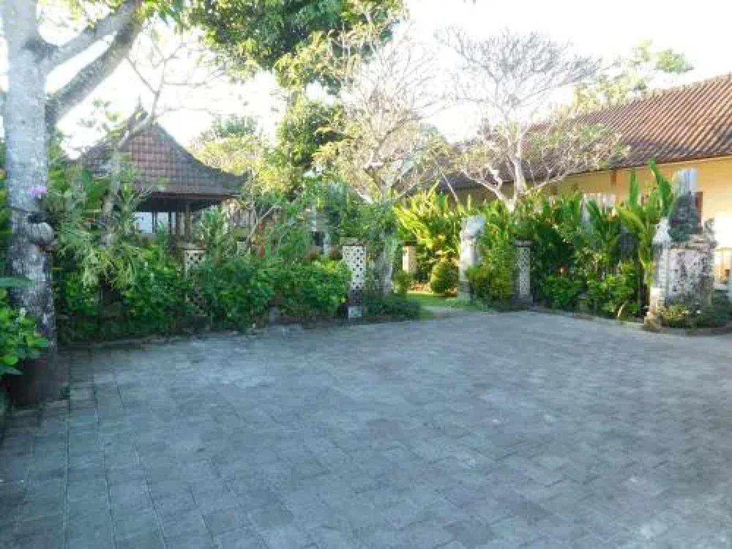 Keong Sari Guest House