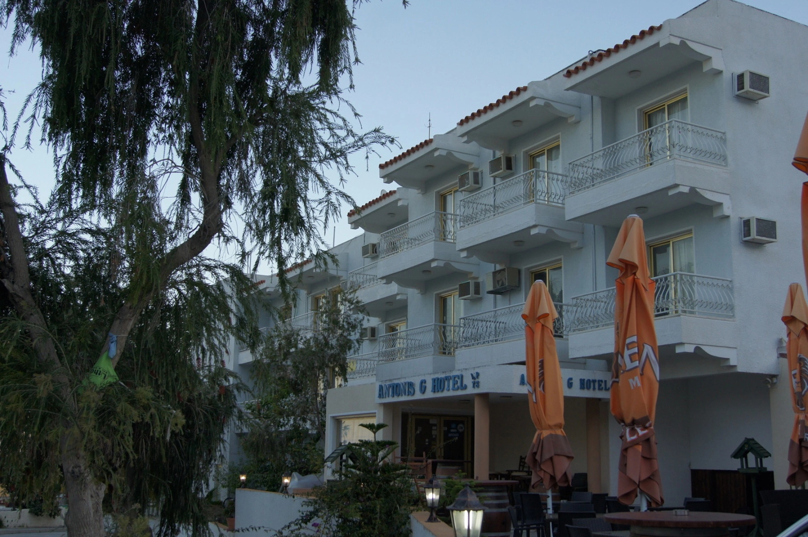 Antonis G. Hotel Apartments