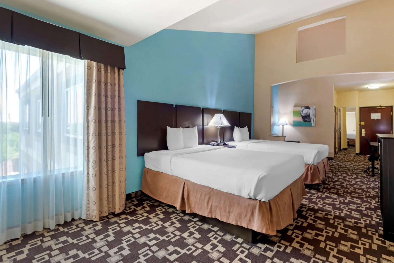 Best Western Plus Arlington North Hotel & Suites