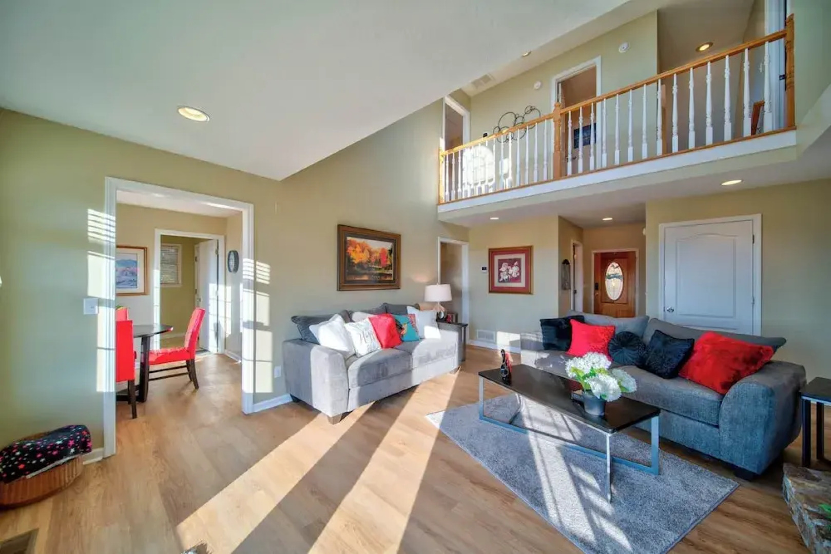 Sunset View 3 BDR Close to Downtown!