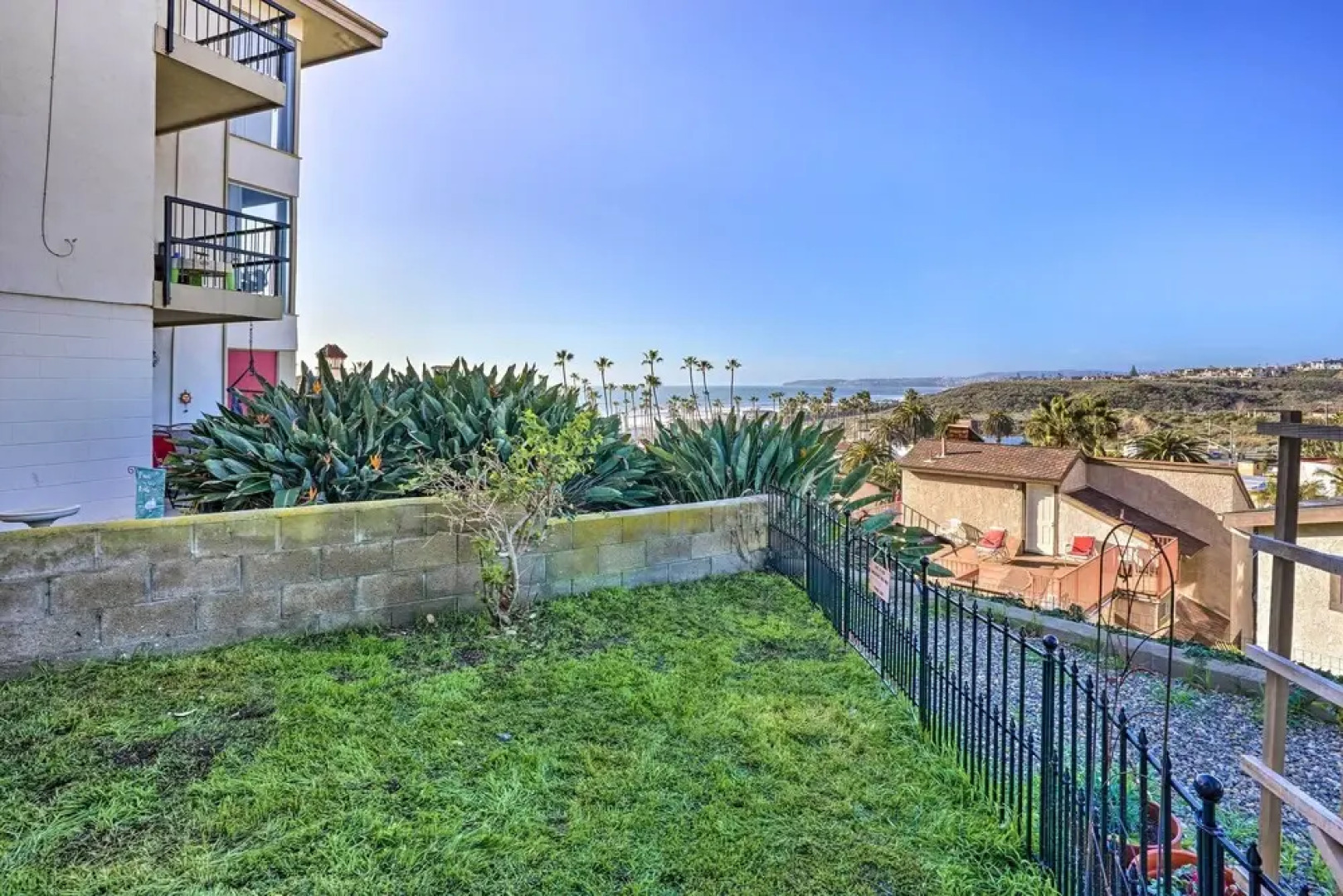 San Clemente Condo w/ Gorgeous Views: Near Beach!