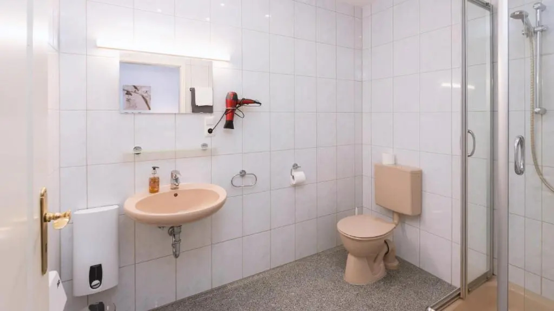 Boardinghouse - Stadtvilla Budget