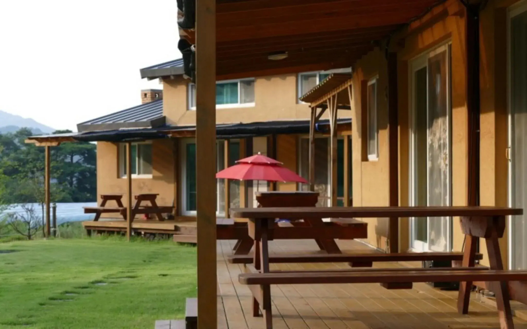 Sangju Yeoyuroun Hwangtojip Pension