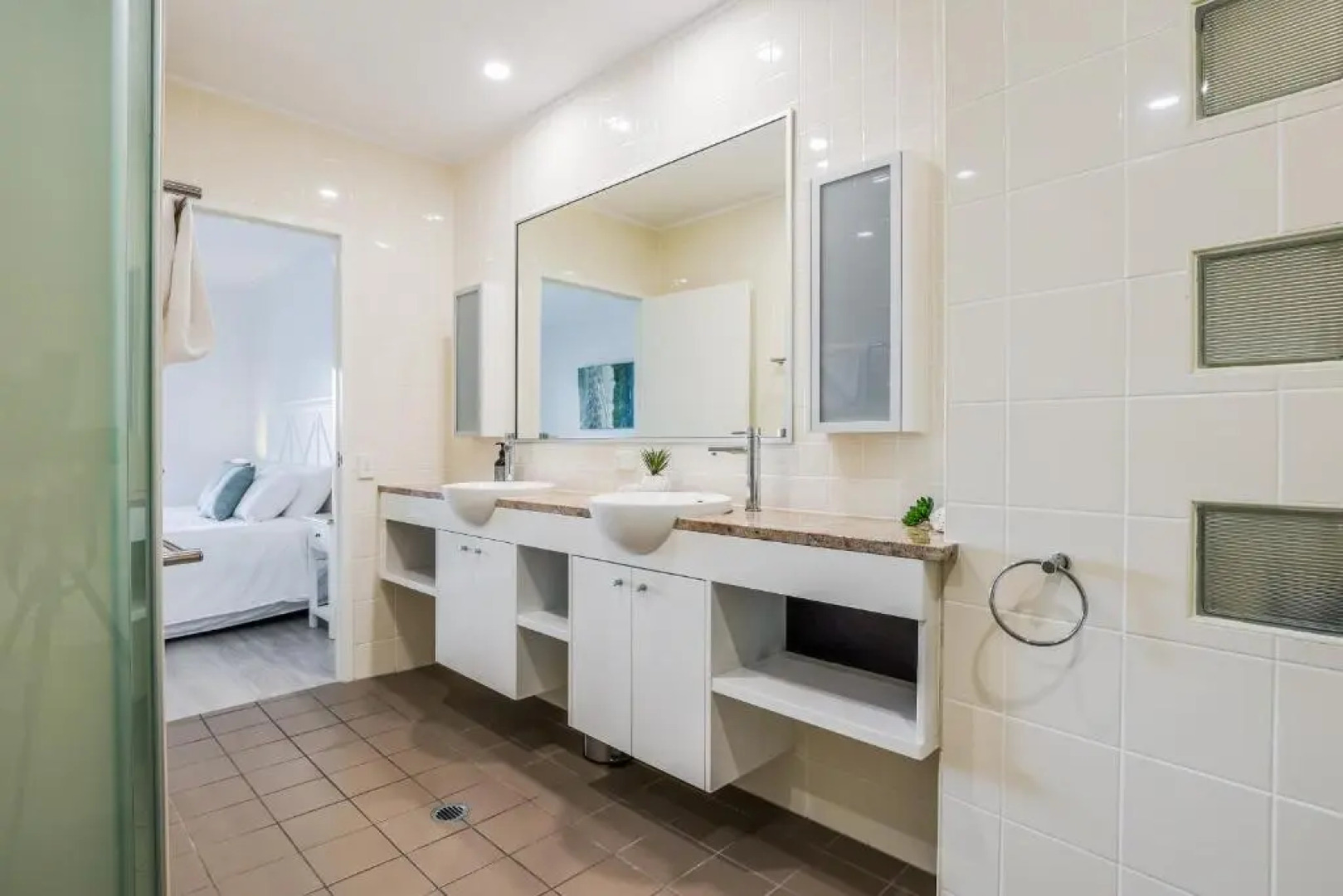 Azure Vista - 3 Bedroom Unit - Ocean Views