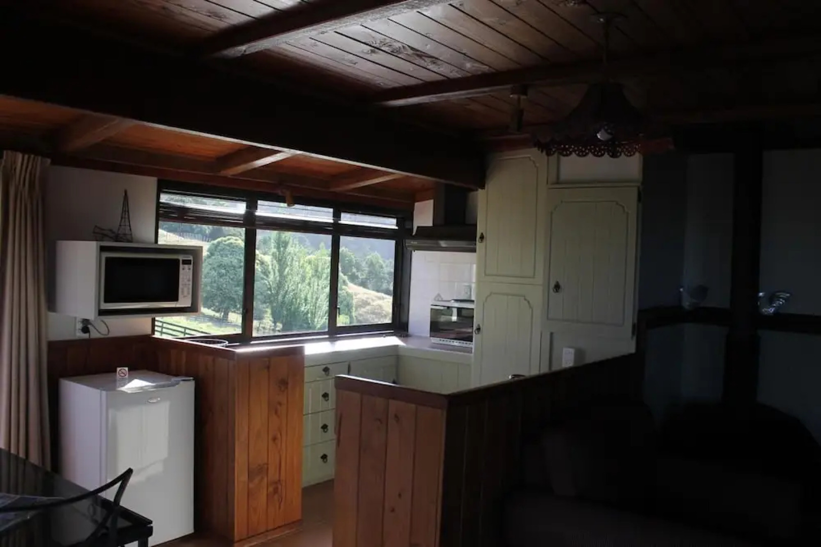 Chartre' Manor Bed & Breakfast