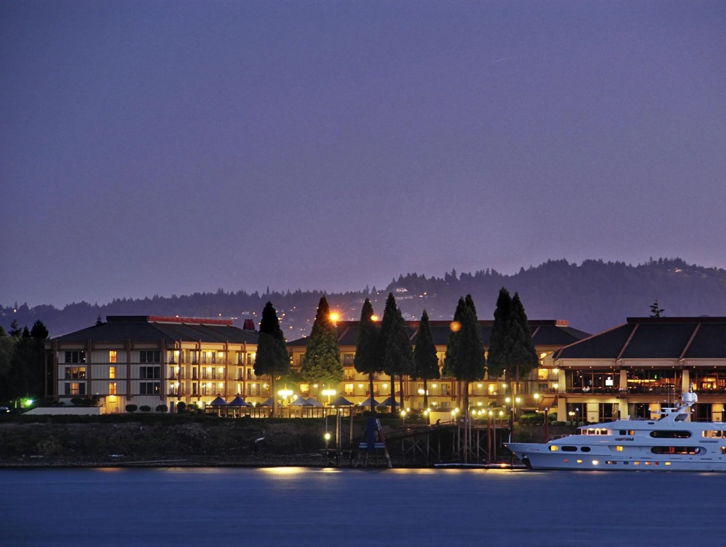Holiday Inn Portland - Columbia Riverfront by IHG