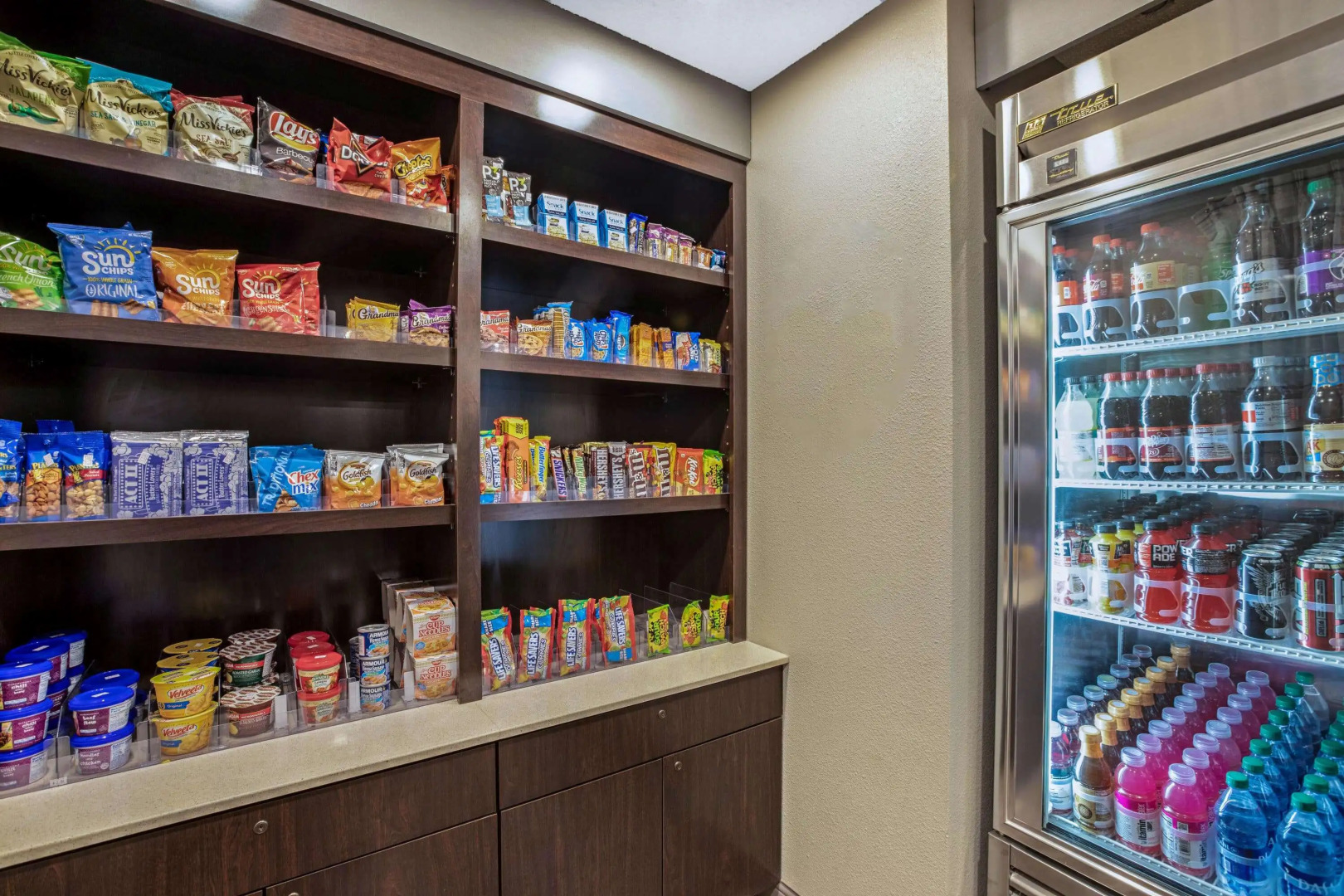 La Quinta Inn & Suites by Wyndham N Little Rock-McCain Mall