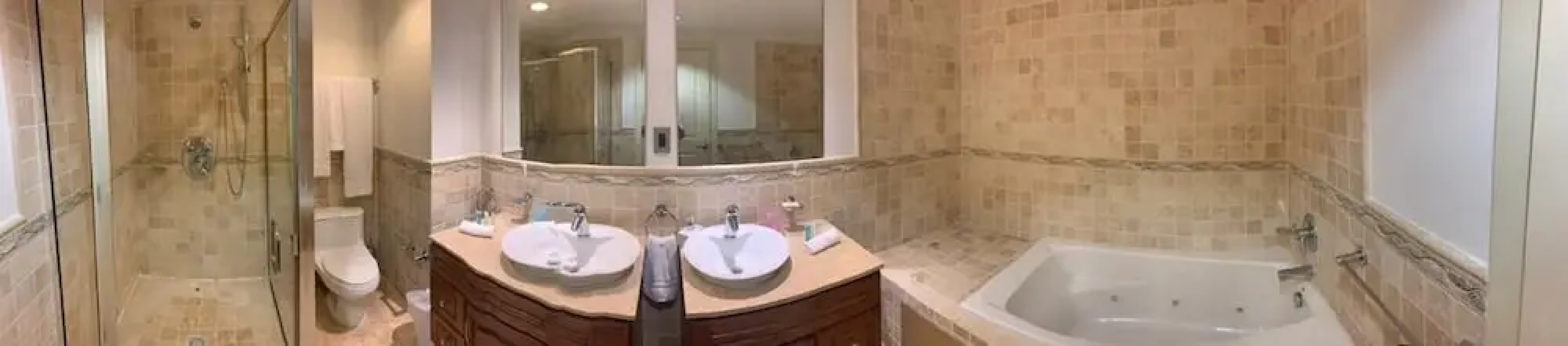 *The CLIFF_ BEACHFRONT and LUXURY MODERN UNIT* C2