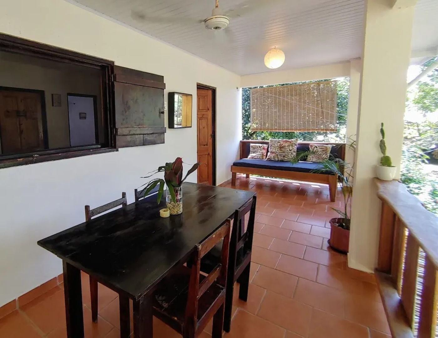 Colibri Surf House & Flats