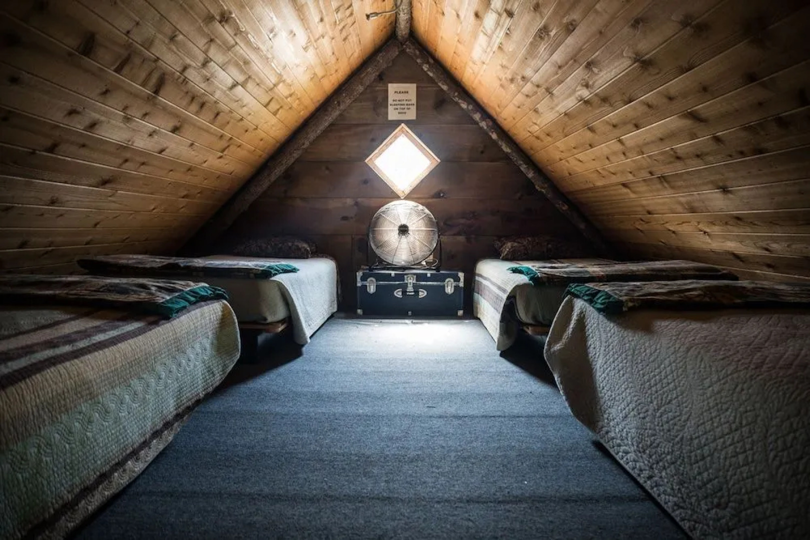 Mountain Harbour B&B and Hiker Hostel