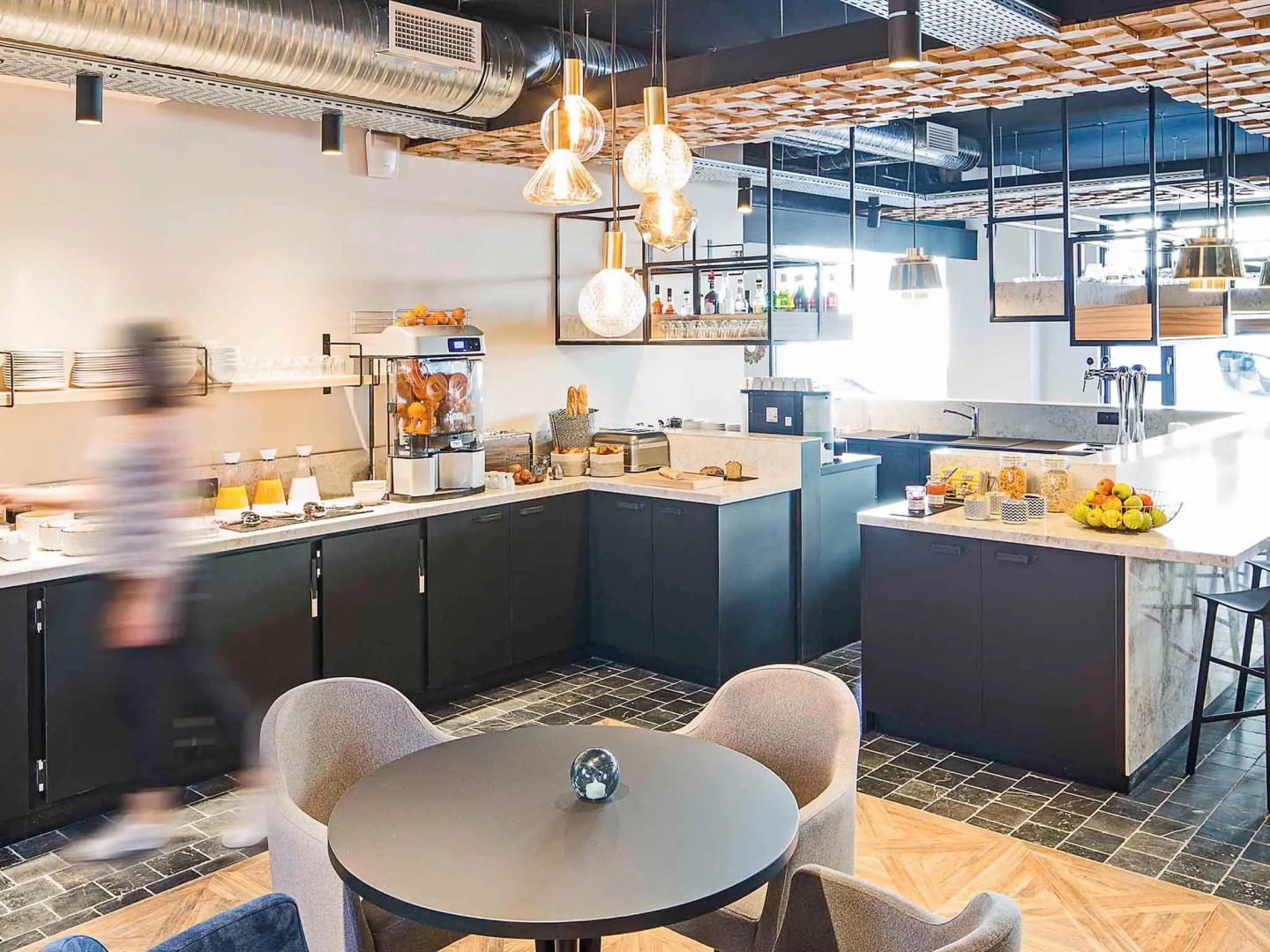 ibis Styles Laval Centre Gare