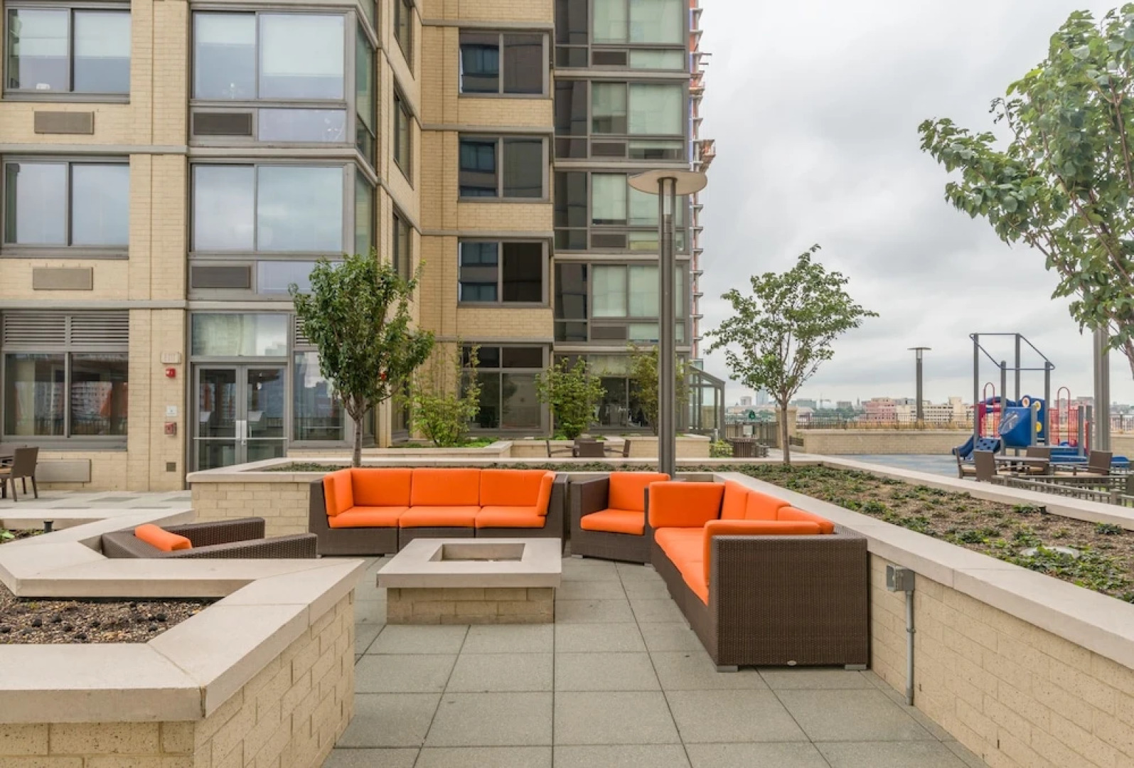 Home Away Luxury Apartments at Washington