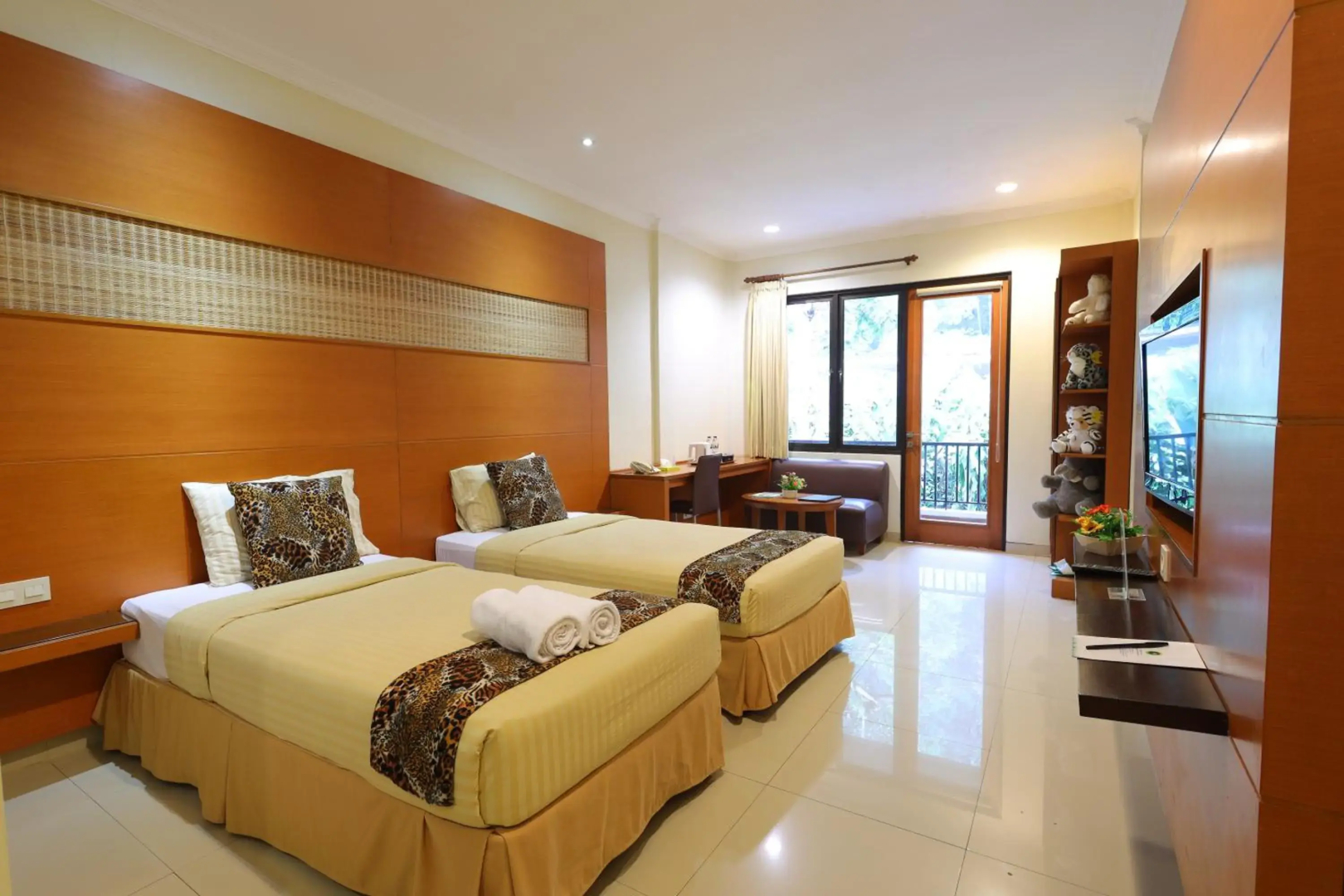 Taman Safari Lodge
