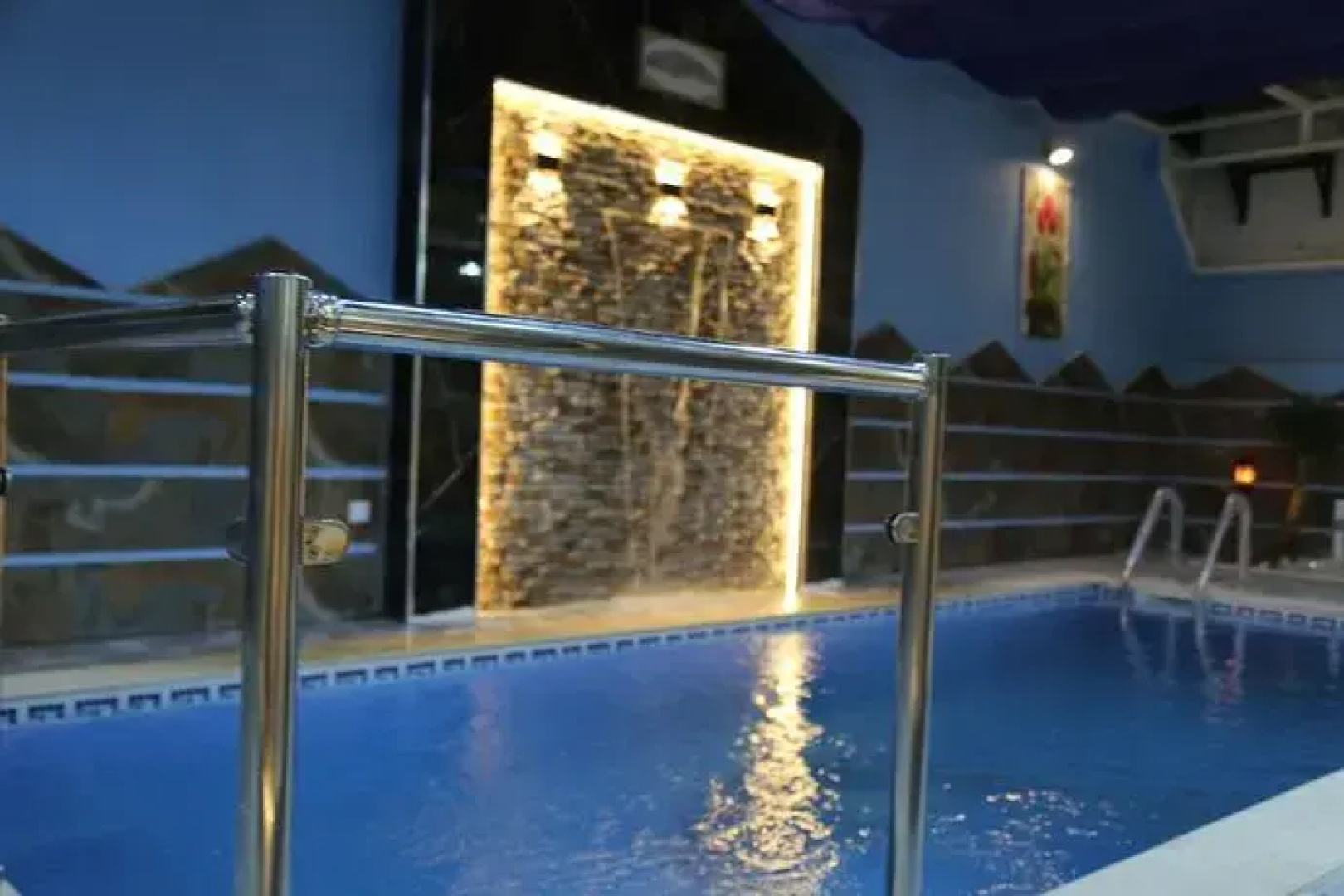 Infinity motel