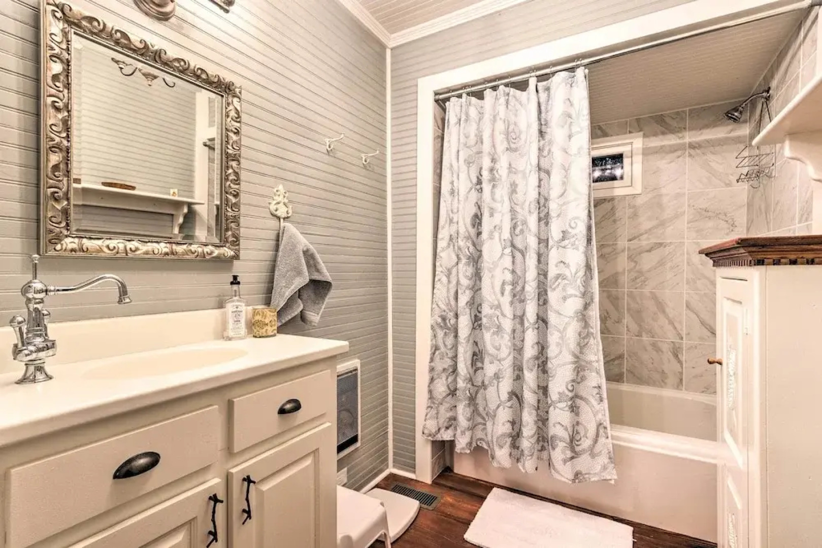 Waterfront Home w/ Boat Dock on Mirror Lake!