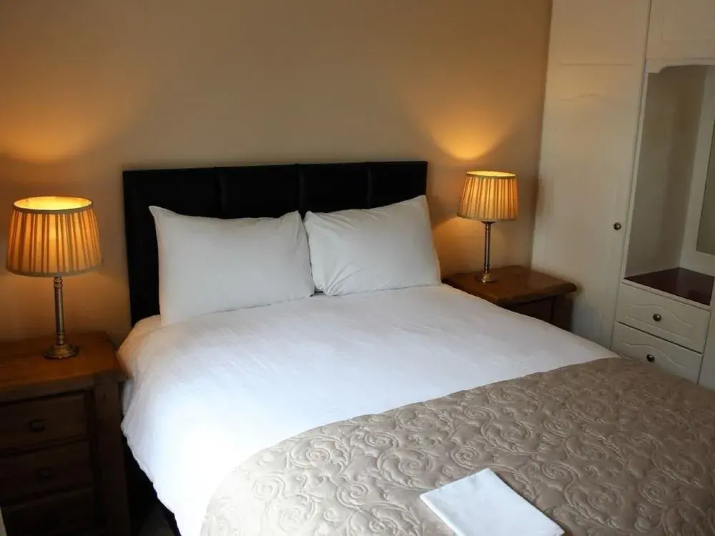 Wild Atlantic Way Accommodation Orchard Crescent