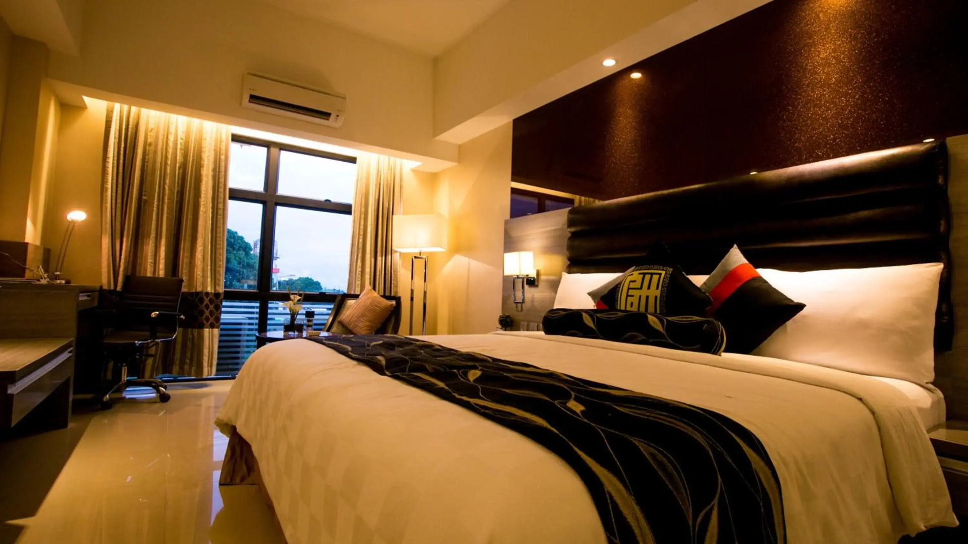 Prime Asia Hotel