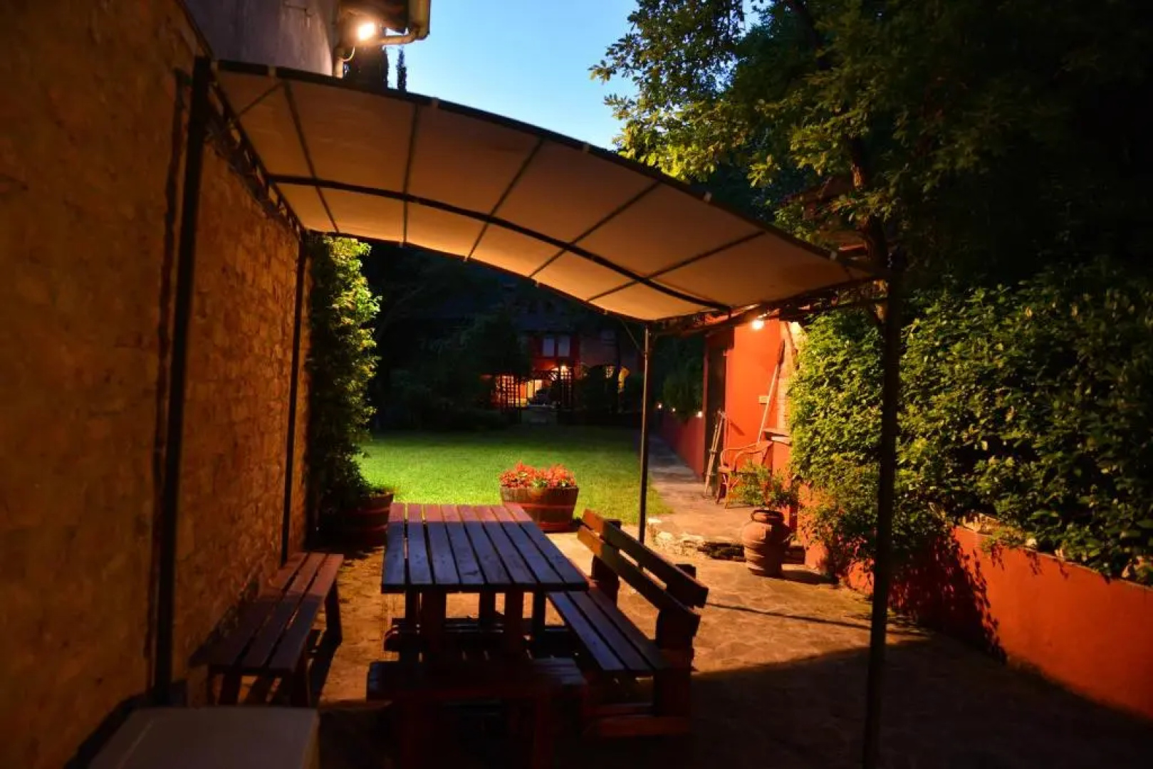Canapegna Village - private villas and 2 pools in the heart of Le Marche
