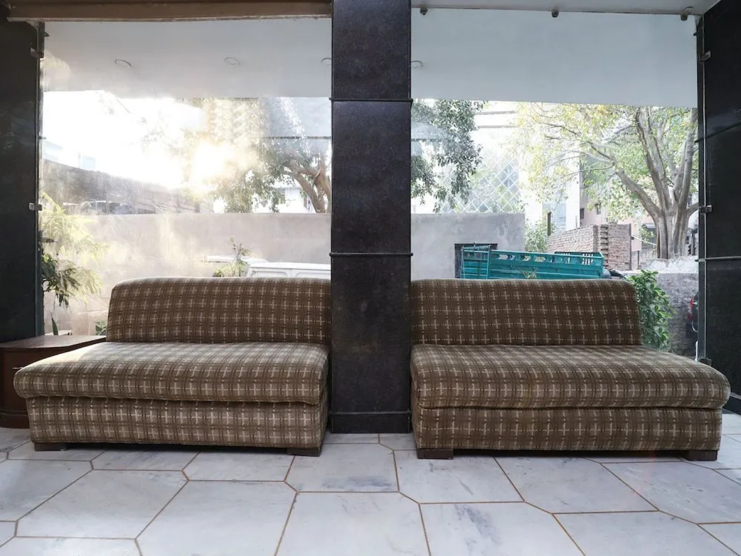 OYO 29389 Delhi Empire