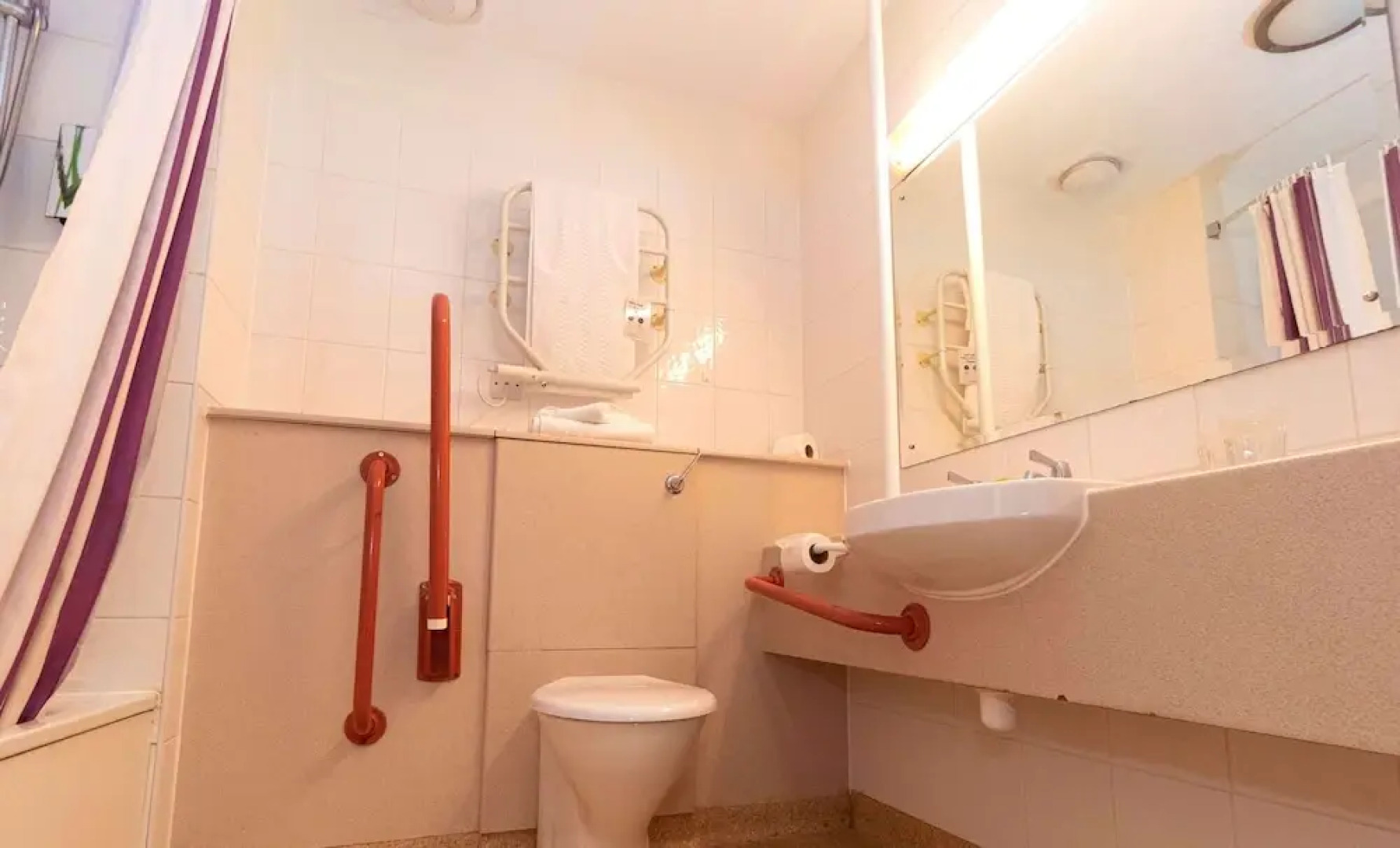 Ibis Wakefield East - Castleford