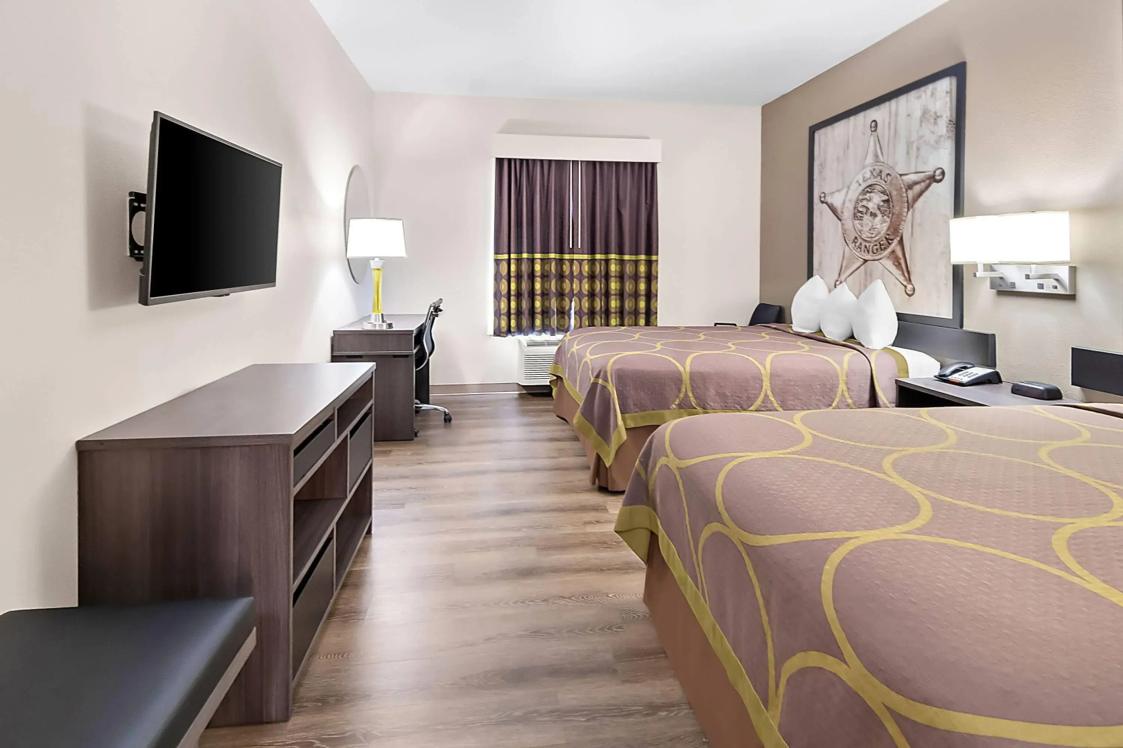 Super 8 by Wyndham Fort Worth Stockyards