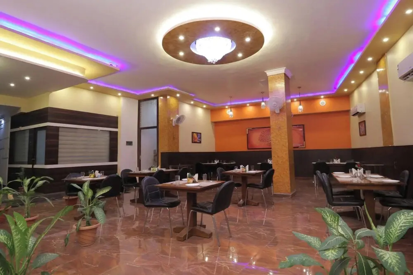 Hotel Vivek Continental