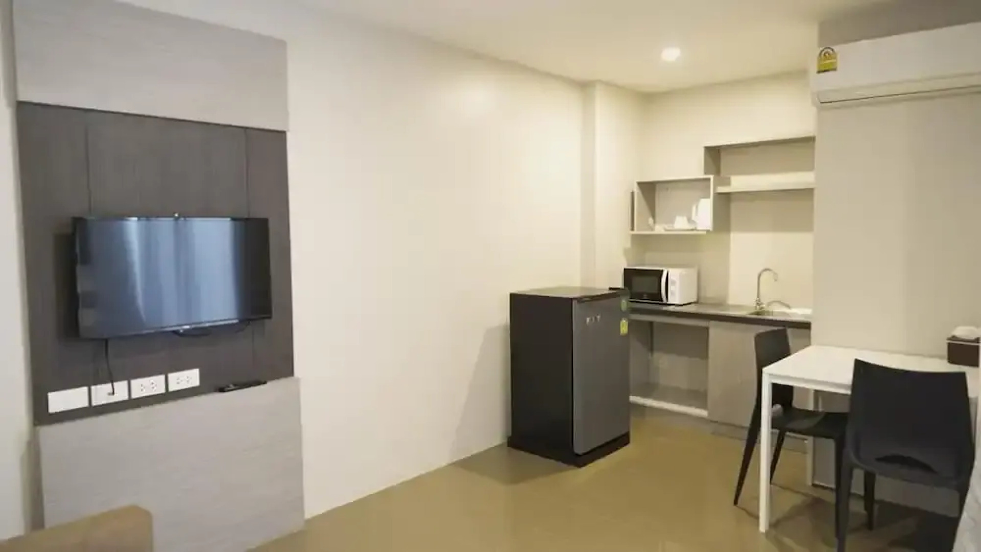 RoomQuest Sukhumvit 107