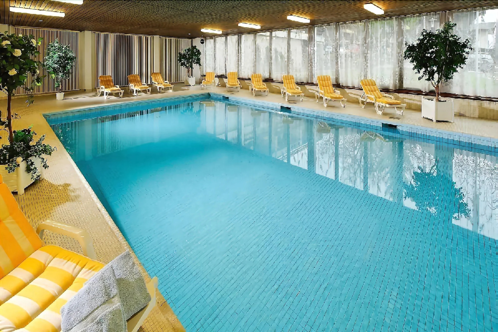 Victoria Hotel & Residence