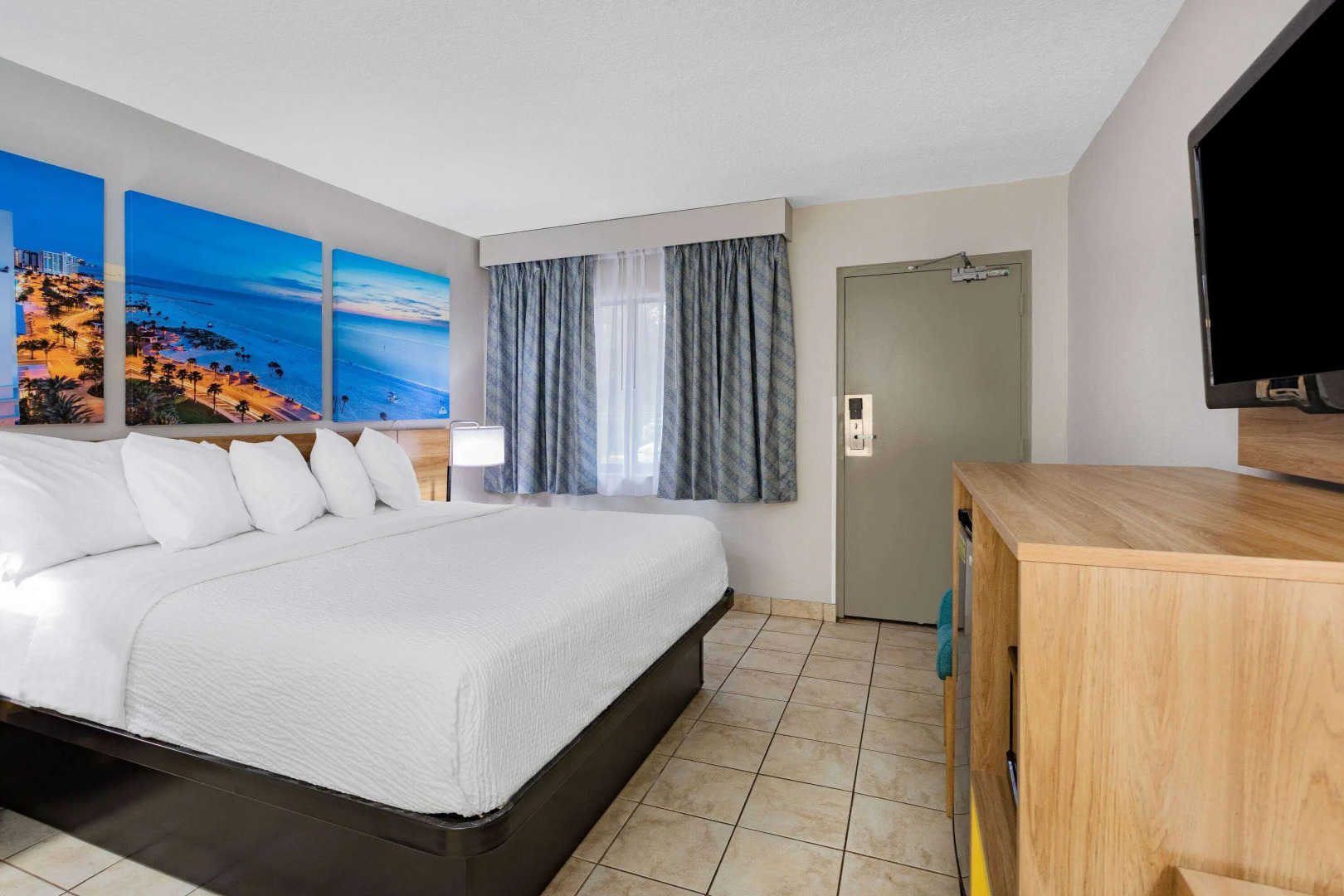 Days Inn by Wyndham N Orlando/Casselberry