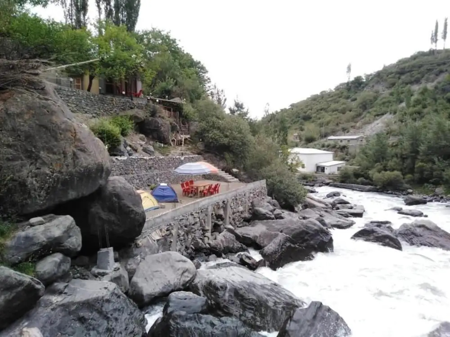 Chogho-Sar Huts