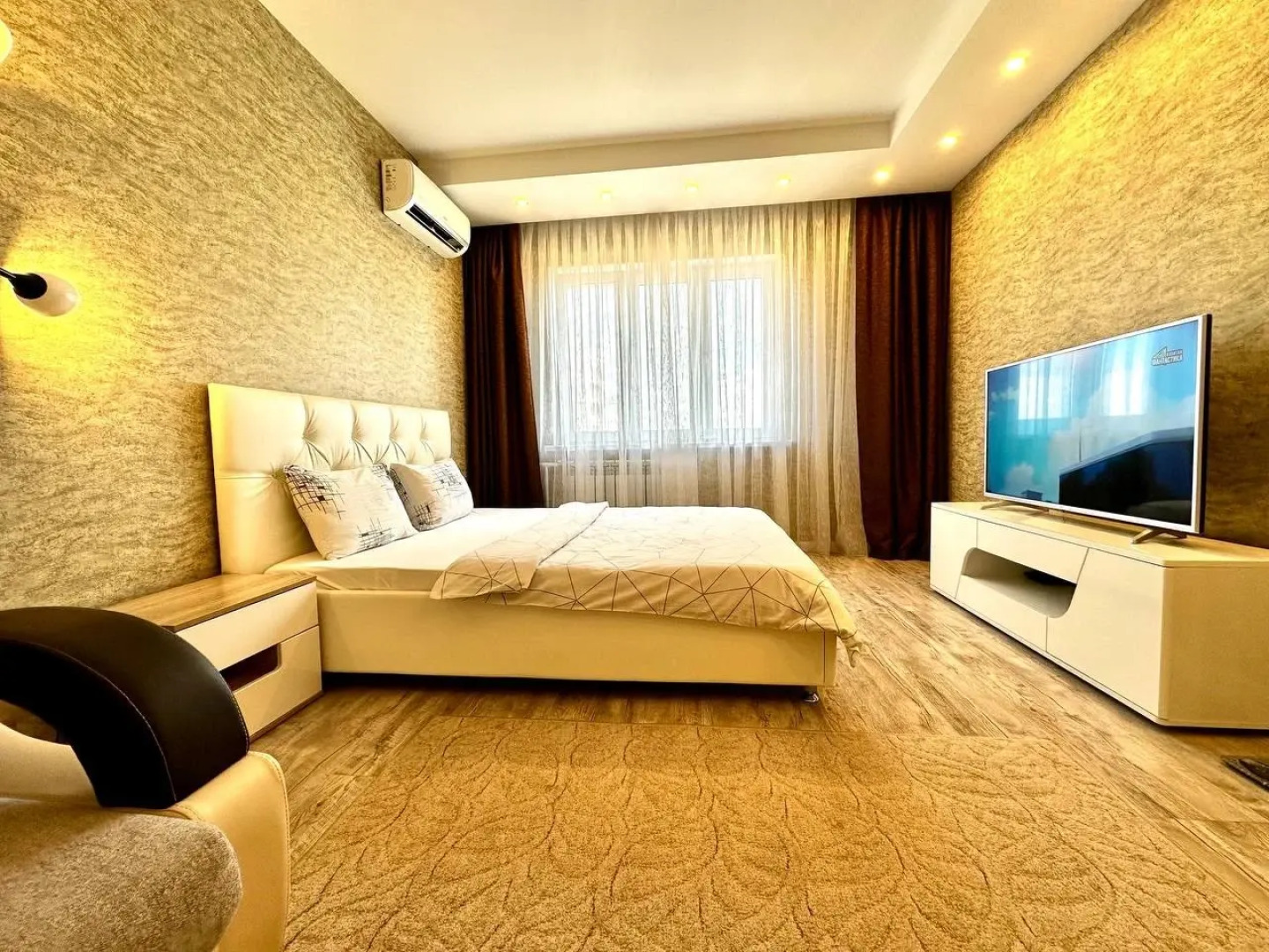 Фреш рум на улице Маршала Устинова, д.1