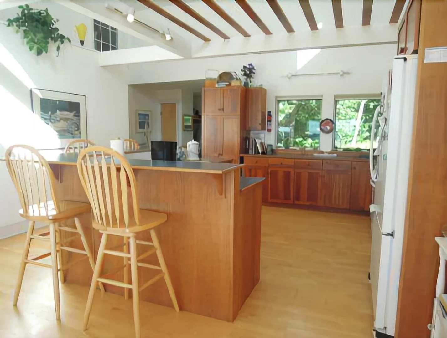 Oak Point Cottage - Three Bedroom Home