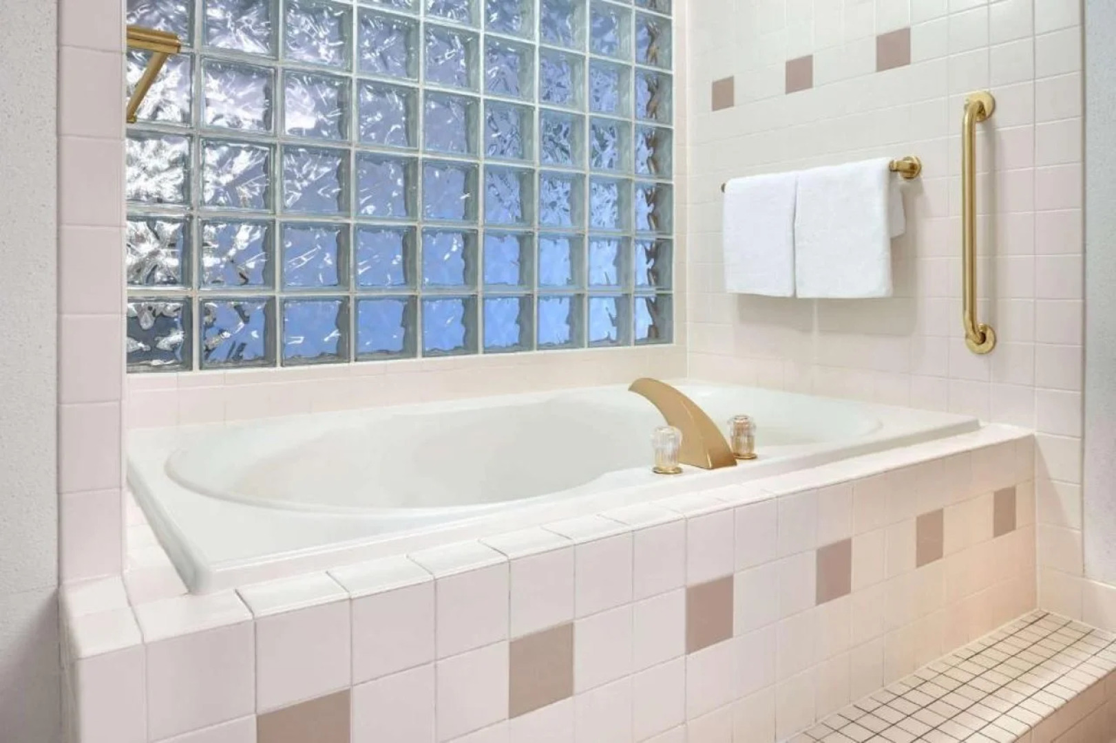 Travelodge by Wyndham Zanesville