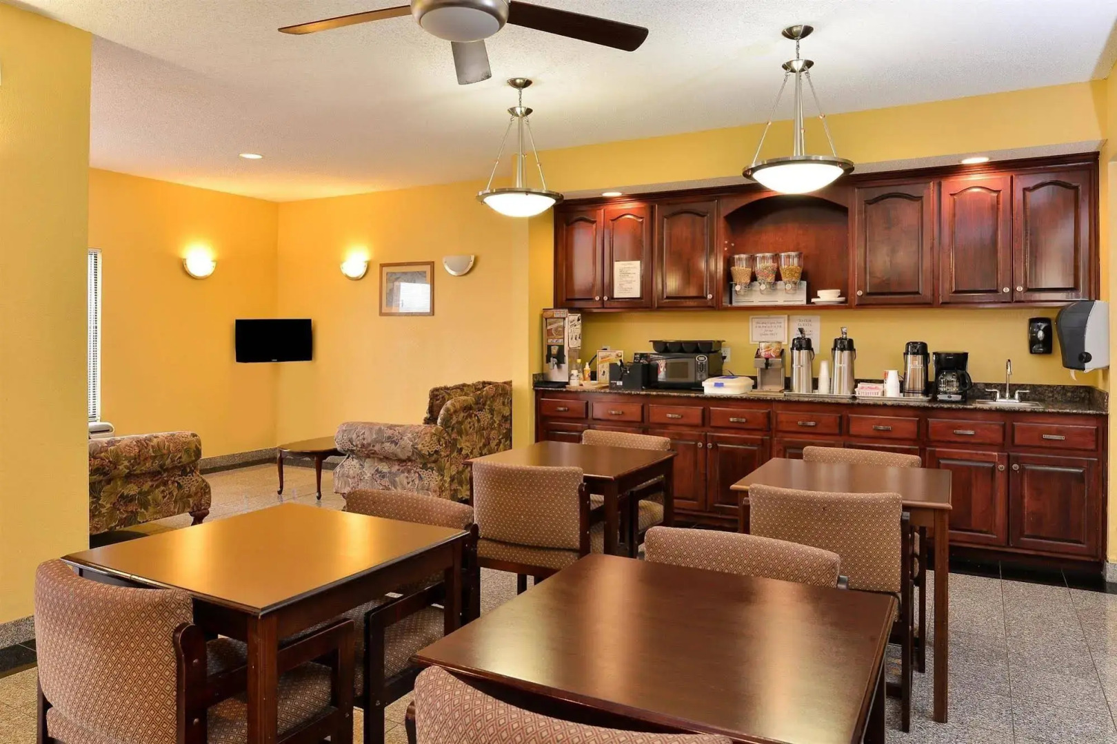 Executive Inn & Suites Breaux Bridge, LA