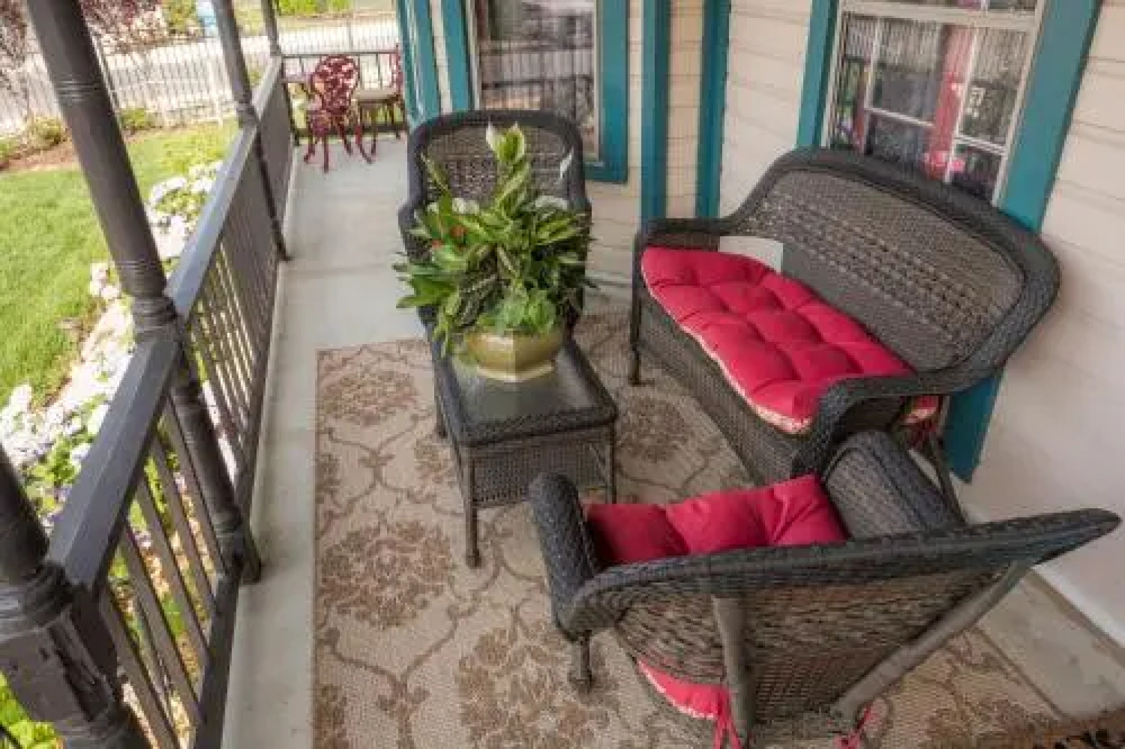 Dennison Street Inn Bed & Breakfast