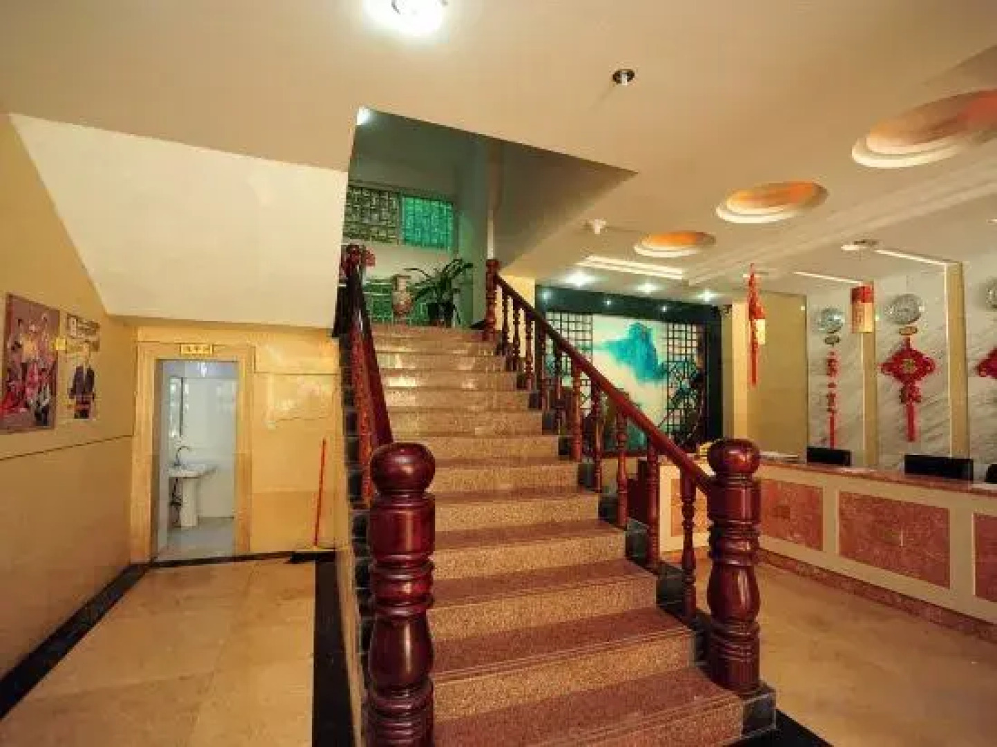 Molonglo South Hotel