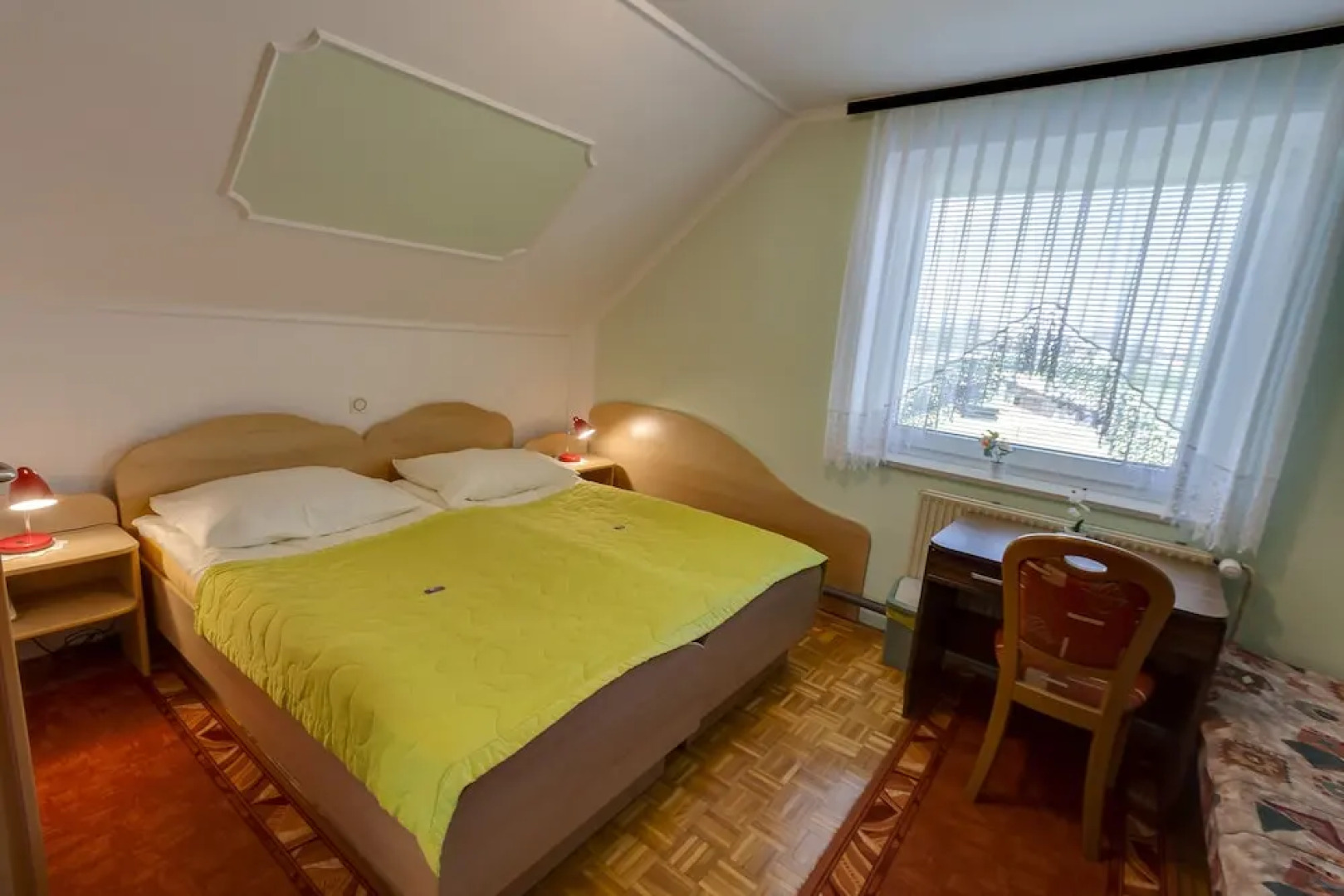 Rooms & Apartments Jana